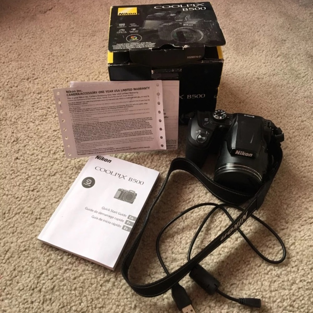 Nikon Coolpix b500